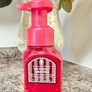 Brand New: The Perfect Christmas Hand Soap - Unisex